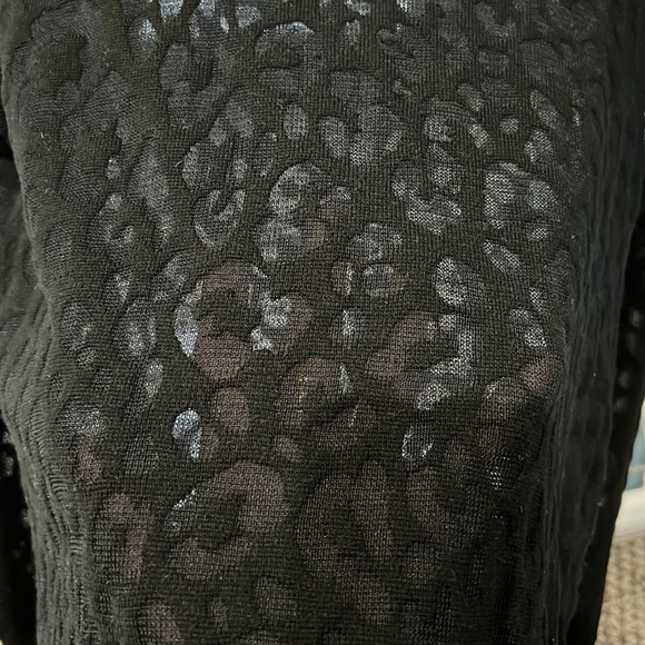 Textured Navy Theory Sweater - Size Petite - Picture 3 of 3